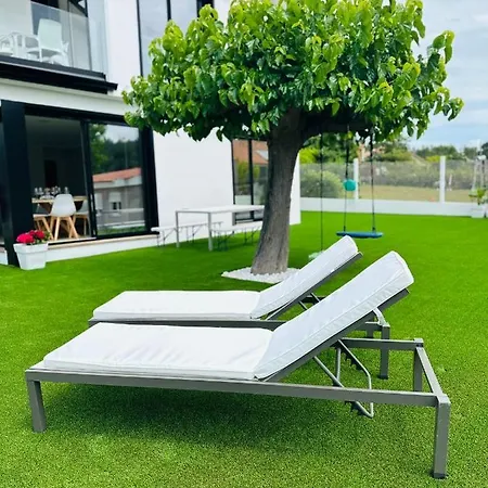 Lagarteira Holiday home *